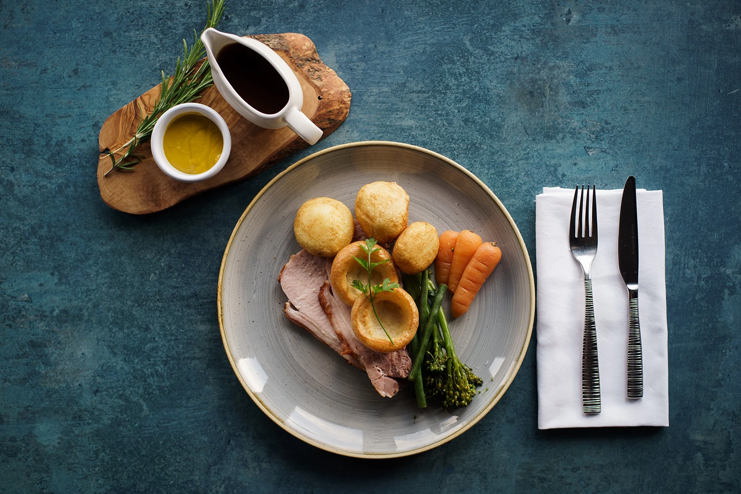 The-Moorings-Sunday-Roast